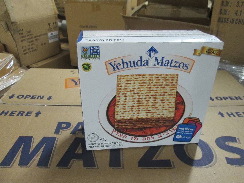 lot 203 image: Case of Yehuda Passover Matzos 6x5x...