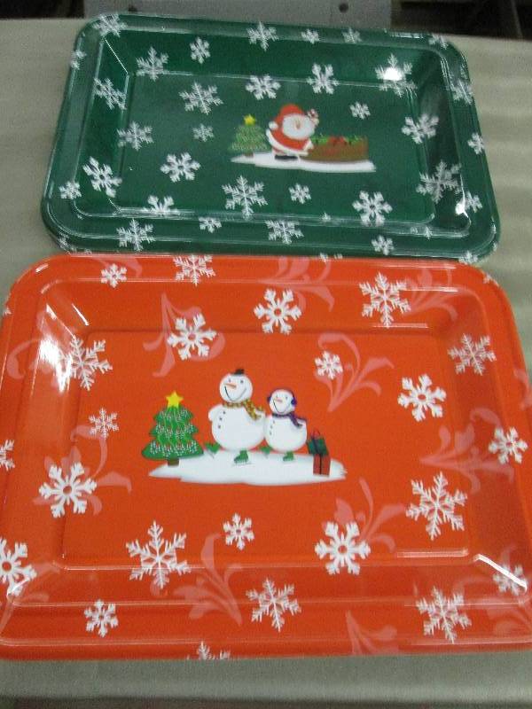 lot 210 image: Lot of 24 18x13 inch Plastic Holid...