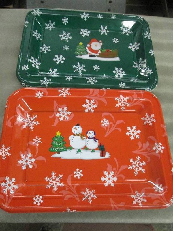 lot 217 image: Lot of 24 18x13 inch Plastic Holid...