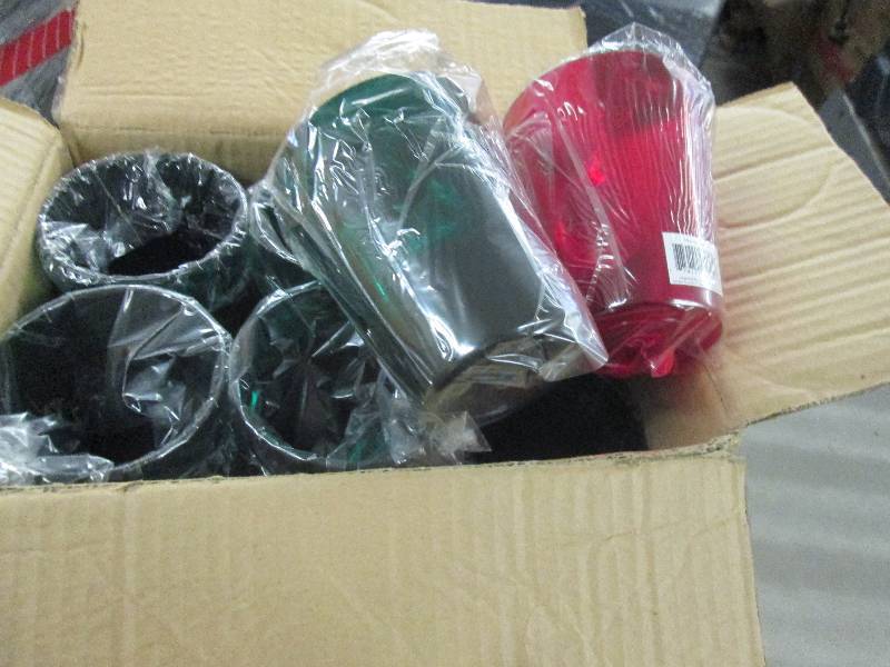 lot 266 image: Case of 48 16 oz Translucent Cups i...