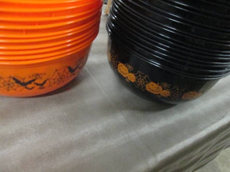 lot 273 image: Lot of 36 Halloween Bowls...