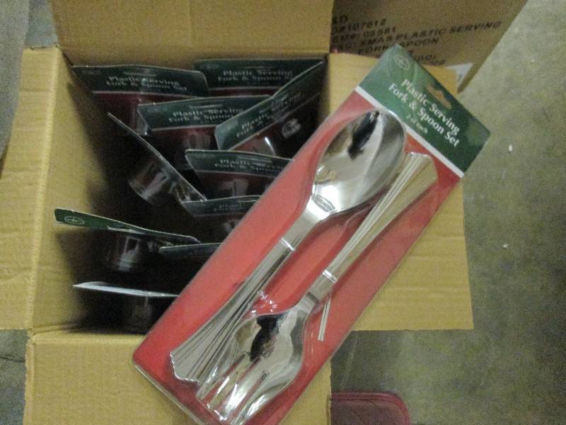 lot 306 image: Lot of 12 Fork & Spoon Plastic Serv...