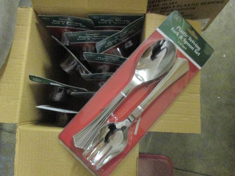 lot 310 image: Lot of 12 Fork & Spoon Plastic Serv...