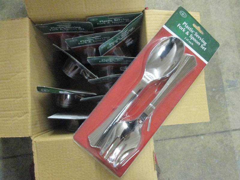 lot 312 image: Lot of 12 Fork & Spoon Plastic Serv...