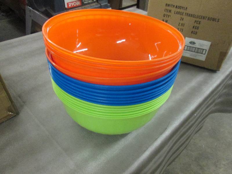lot 317 image: Lot of 16 Large Plastic Translecent...