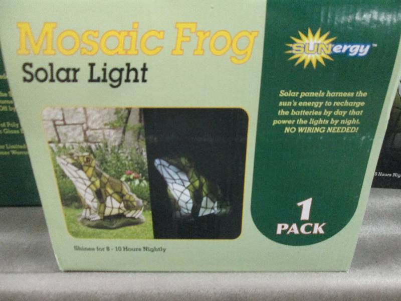 lot 320 image: Mosaic Frog Solar Light...