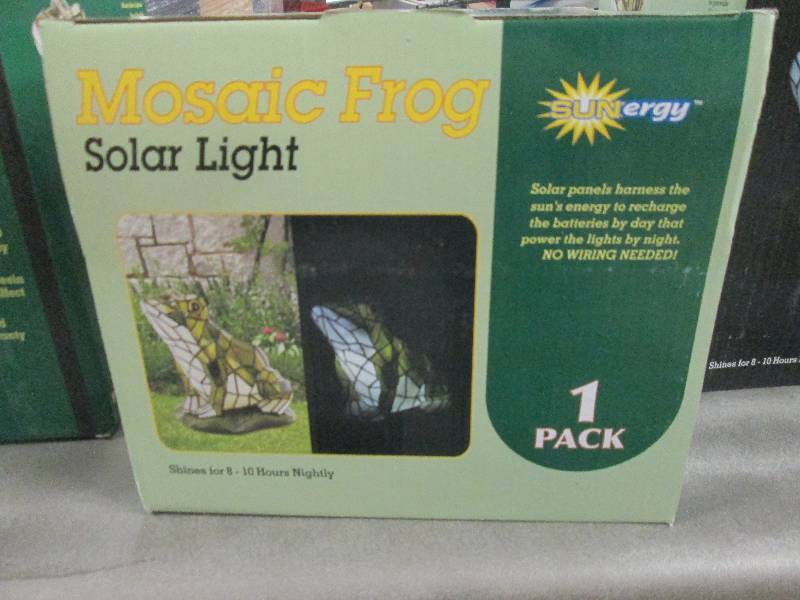 lot 321 image: Mosaic Frog Solar Light...