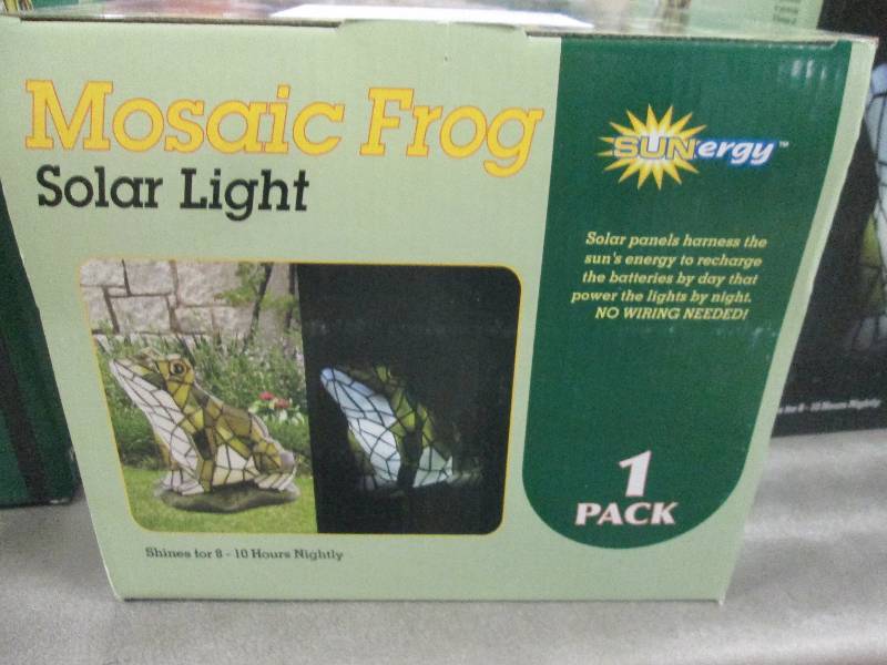 lot 322 image: Mosaic Frog Solar Light...