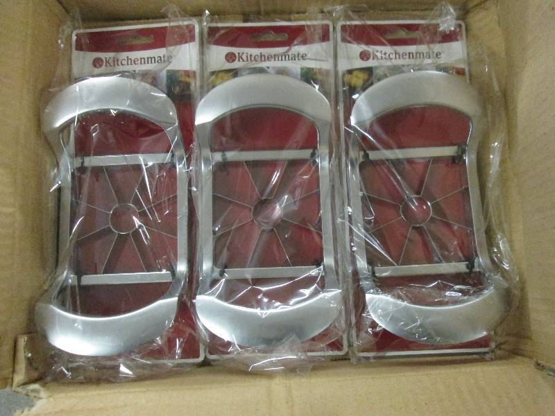 lot 357 image: Lot of 3 Kitchen Mate HD Apple Core...