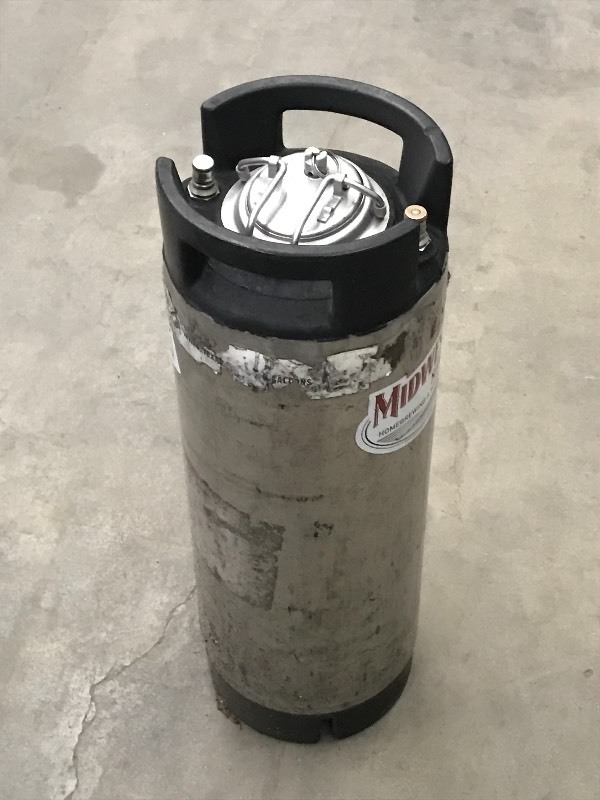 lot 19 image: Aluminum CO2 Tank For A Keggerator ...