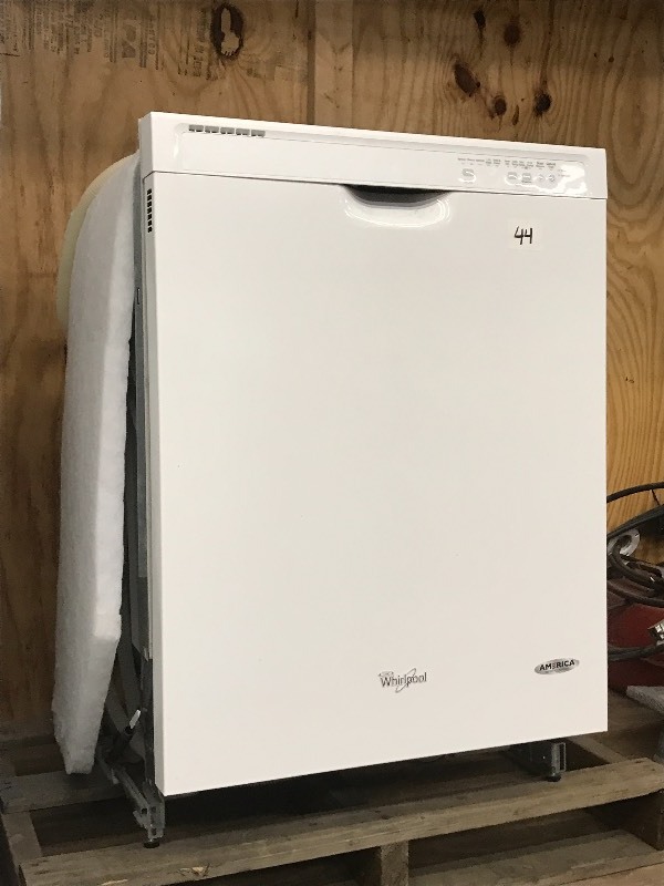 lot 44 image: Whirlpool Model WDF540PADWO NSF-Cer...