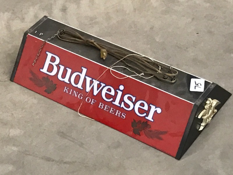 lot 75 image: 26 Budweiser Pool Table Light ...