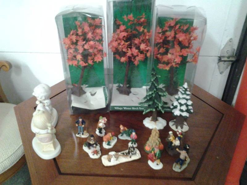 3-Department 56 Autumn Trees, Other Figures & Accessories, 2-Precious Moments- Mother Sew Dear, Love Covers All