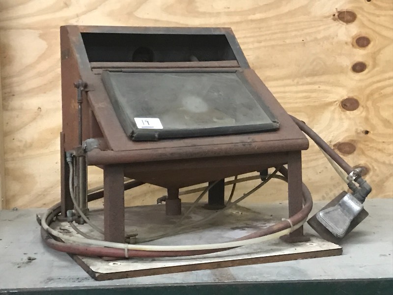 Schrader Sandblasting Cabinet ...