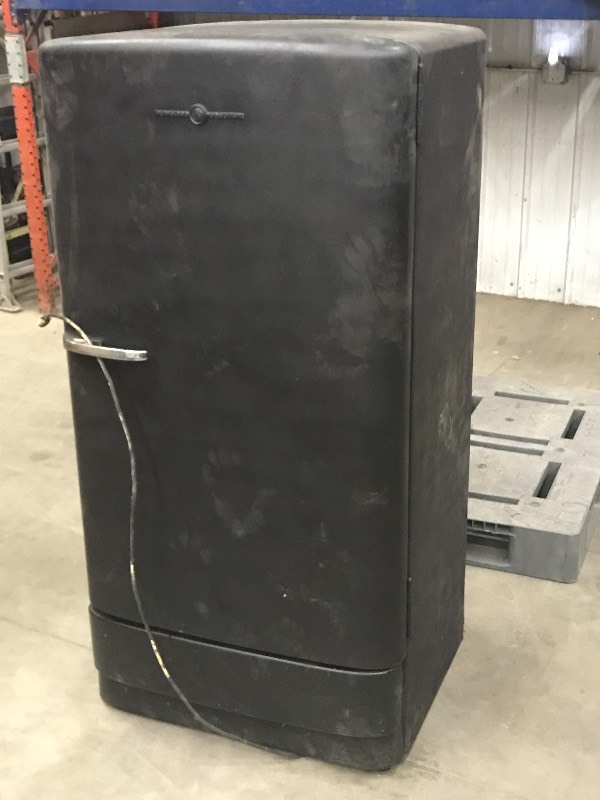 Vintage 1940s GE Refrigerator With...