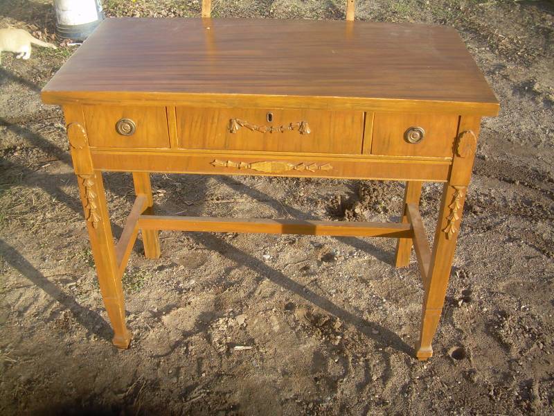 VINTAGE NIGHT STAND