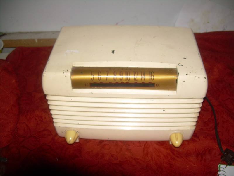 ANTIQUE HIRTLINE RADIO