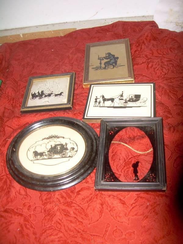 ANTIQUE AND VINTAGE WALL HANGINGS