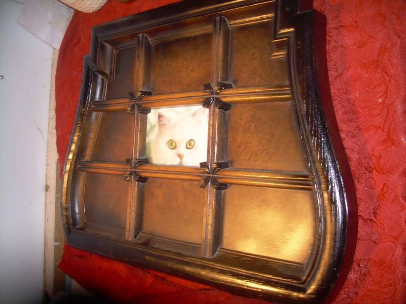 VINTAGE WOOD PICTURE FRAME