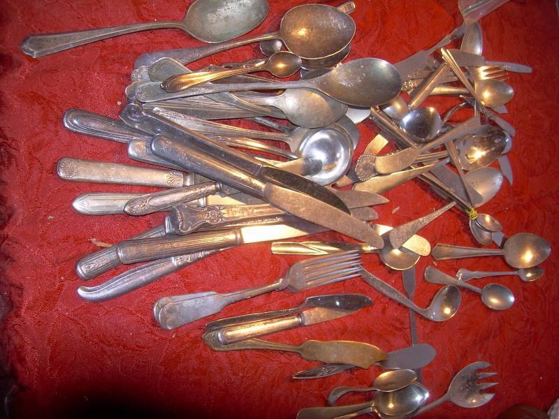 SILVERWARE MOST IS SILVER PLATED