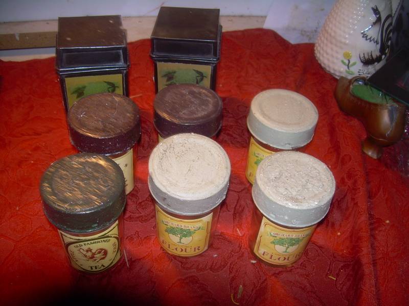 6 VINTAGE JARS METAL COVERS