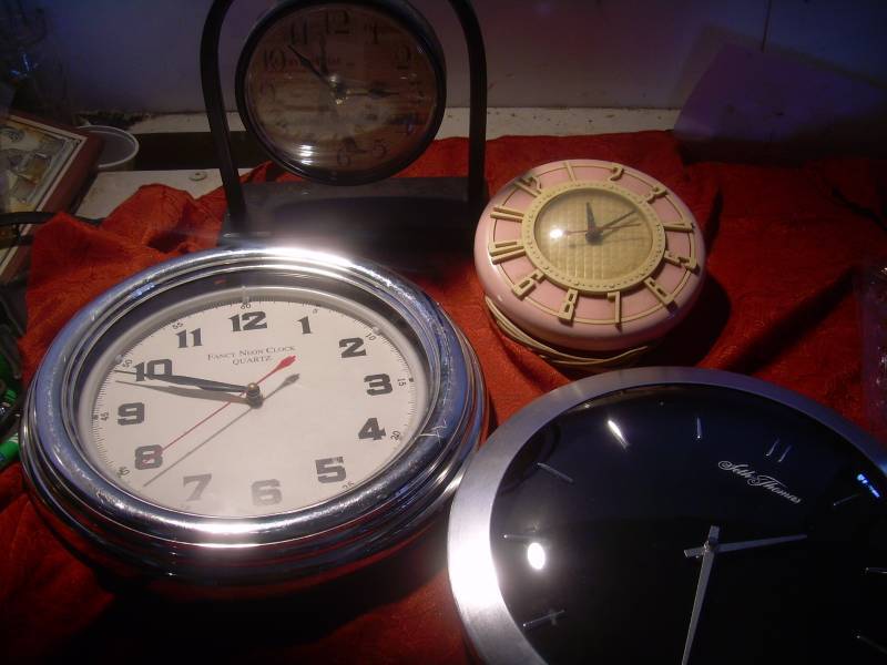 4 CLOCKS