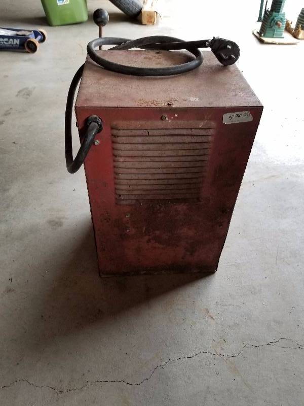 lot 30 image: 295amp Arc Welder