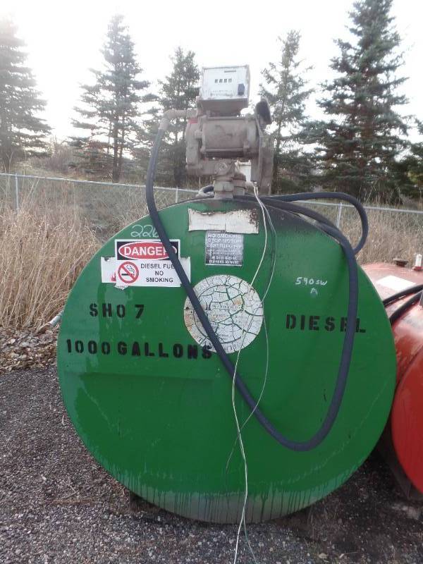 500 GALLON HOLDING TANK