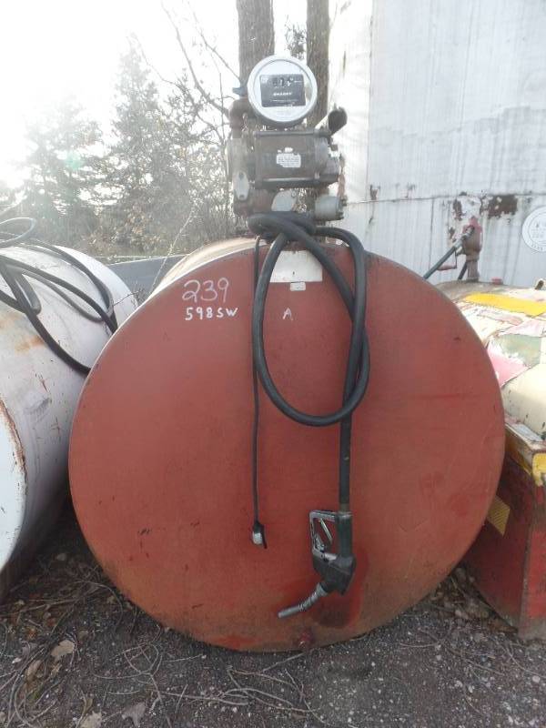 500 GALLON HOLDING TANK