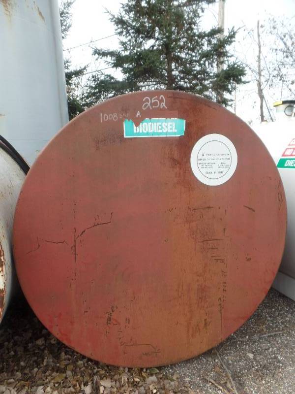 1000 GALLON HOLDING TANK