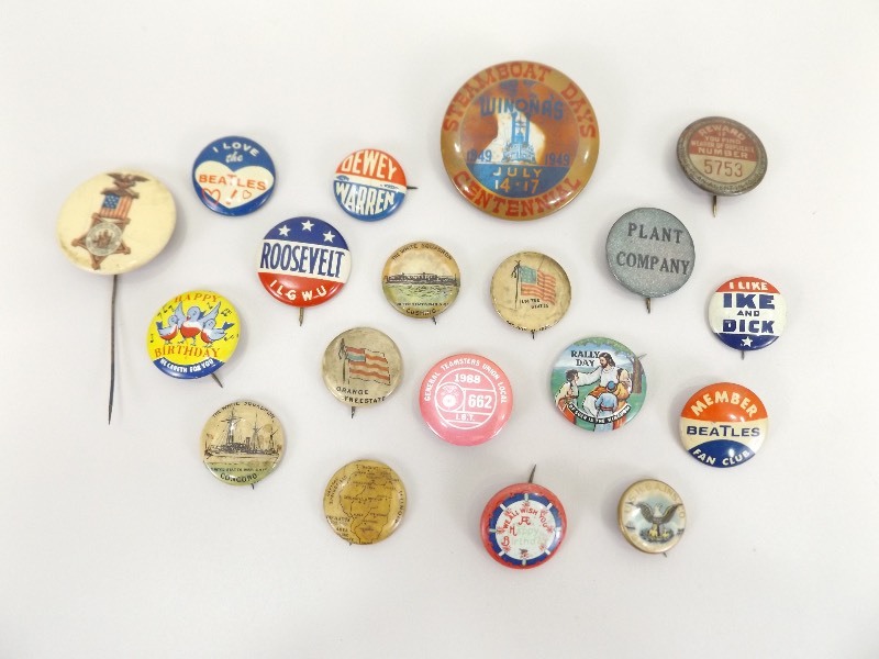 Lot of Vintage and Antique Buttons