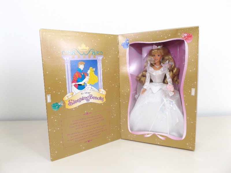 New in Box, NRFB, 1997 Wedding Sleeping Beauty Barbie Collectors Doll
