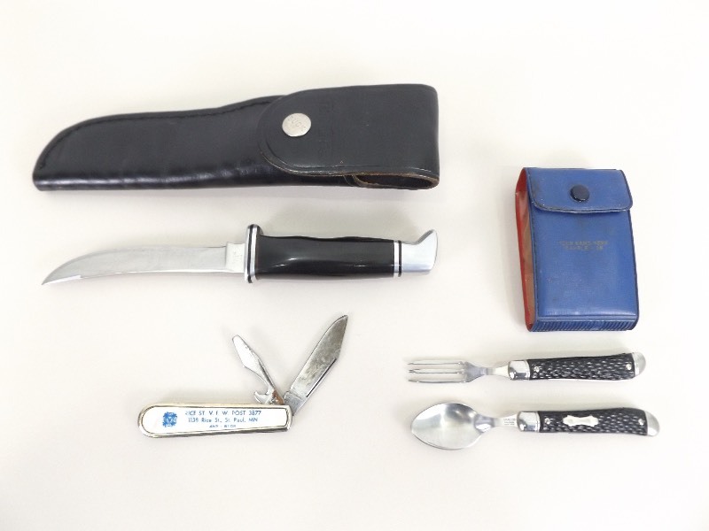 Lot of Collectible Fixed, and Pocket KnivesTools