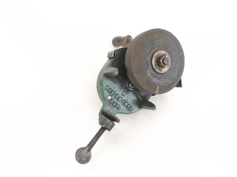 1925 Wall Mount Hand Crank Knife Sharpener&nbsp