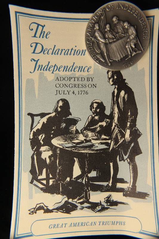 lot 18 image: VINTAGE DECLARATION OF INDEPENDENCE 1.13 TROY OZ. STERLING SILVER ART ROUND LONGINES SYMPHONETTE SOCIETY