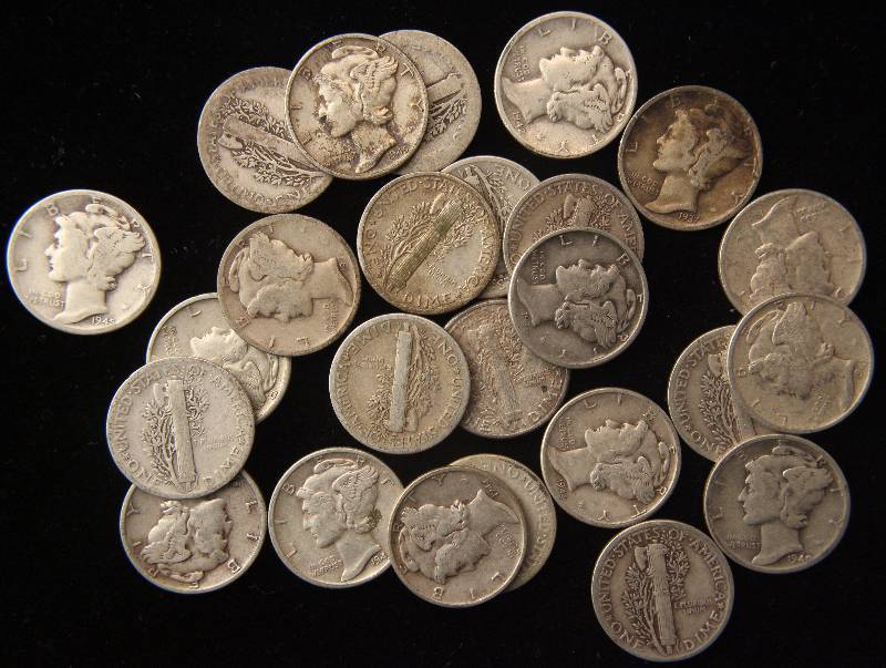 lot 81 image: 25 MERCURY SILVER DIMES MIXED DATES GOOD-XF