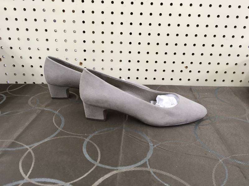 Easy Street Prim Pump - Wide Stone 8, MSRP $54.99