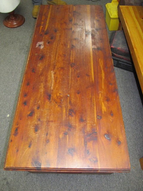 lot 32 image: Vintage LANE Western Ranch Style Inlaid Cedar Chest
