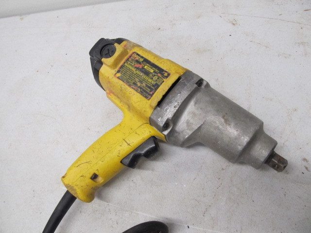 lot 88 image: Working DEWALT Heavy Duty DW290 Impact Wrench