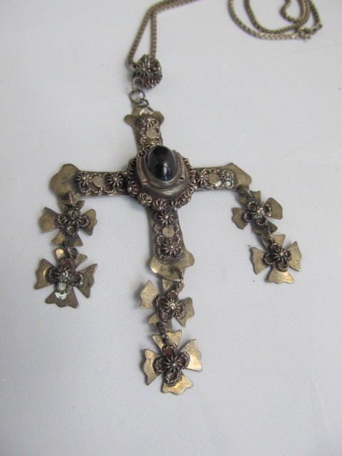lot 105 image: Large Vintage Sterling Silver Signed Taxco Cross Pendant necklace