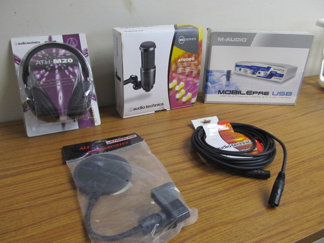 lot 122 image: BRAND NEW High Quality Voice RecordingVoice Over Equipment