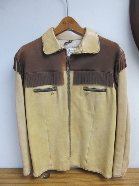 lot 23 image: Vintage Genuine Buckskin Leather Western Style Jacket by Uber