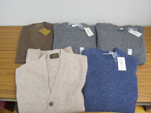 lot 153 image: 5 BRAND NEW Mens Wool Sweaters