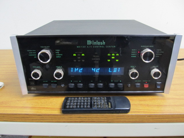 lot 176 image: McIntosh MX132 AV Control Center wRemote