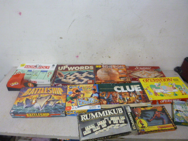 lot 22 image: Miscellaneous Board Games