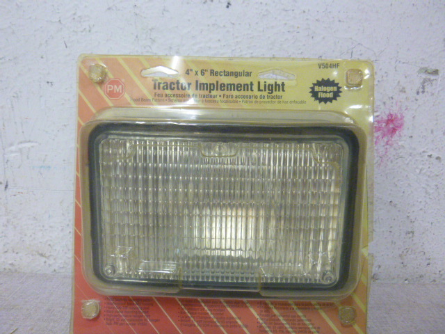 lot 35 image: PM Tractor Implement Light
