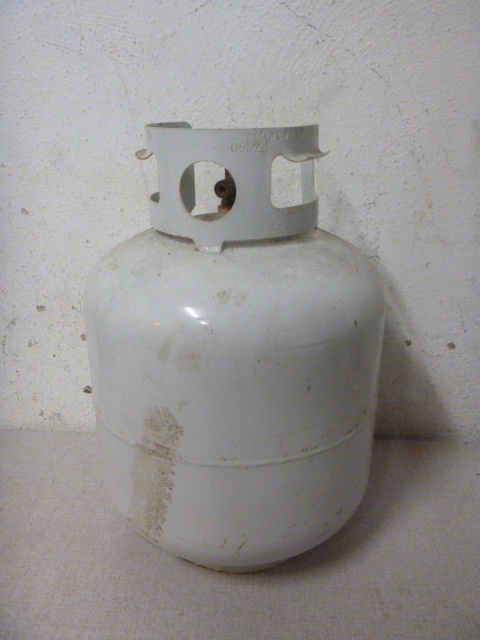 lot 49 image: Propane Tank