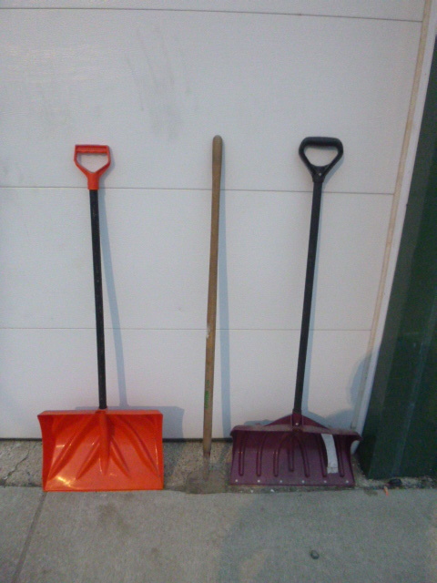 lot 59 image: Lawn Care Tools