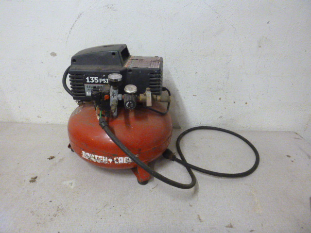 lot 98 image: Porter Cable Pancake Air Compressor