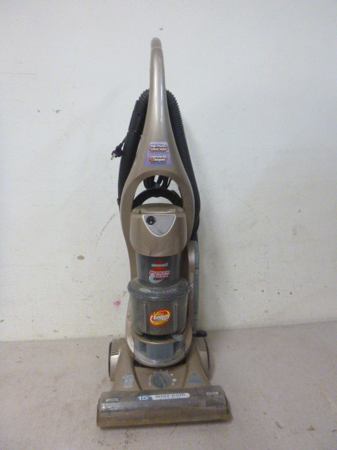 lot 111 image: Bissell Power Trac Cyclone Vacuum Cleaner